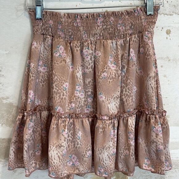 Blue Blush Boutique Floral Skirt - Picture 2 of 5